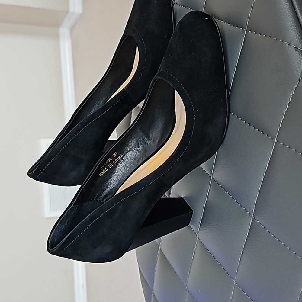 Browns suede heels in black size 39